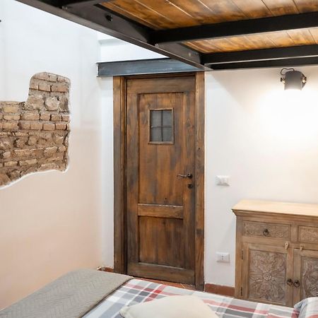 Home Domus Capocci - Rione Monti โรม ภายนอก รูปภาพ