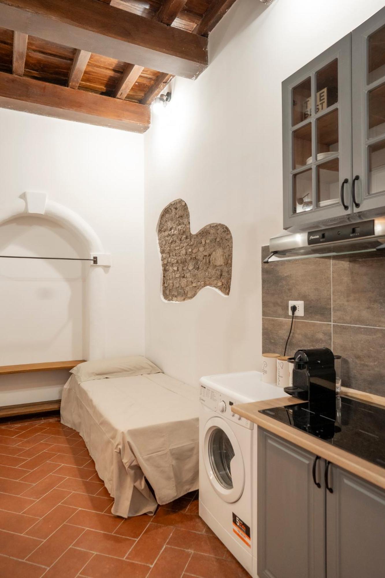 Home Domus Capocci - Rione Monti โรม ภายนอก รูปภาพ