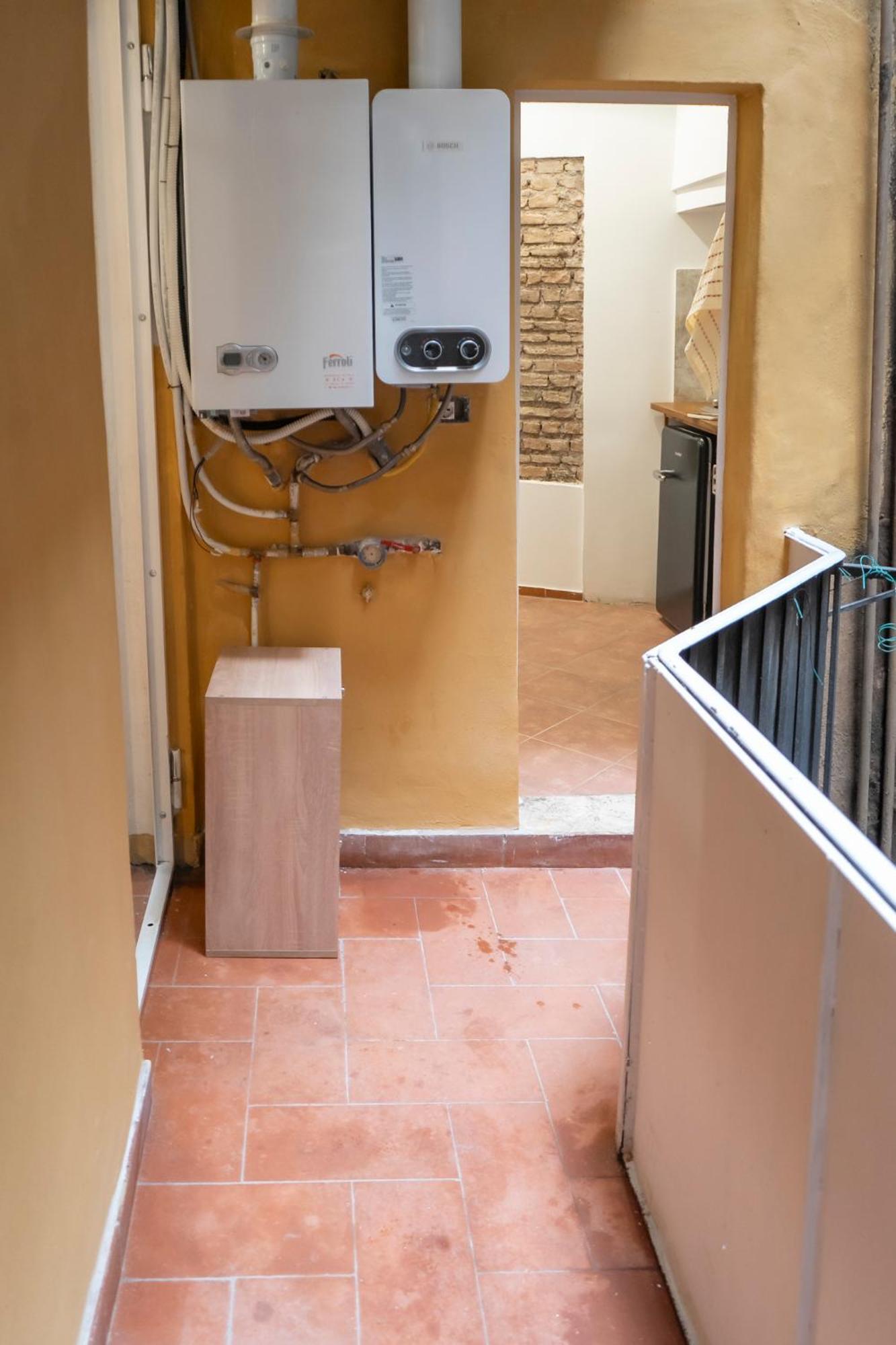 Home Domus Capocci - Rione Monti โรม ภายนอก รูปภาพ